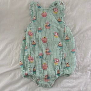 Angel Dear unicorn cupcake 18-24 month muslin bubble